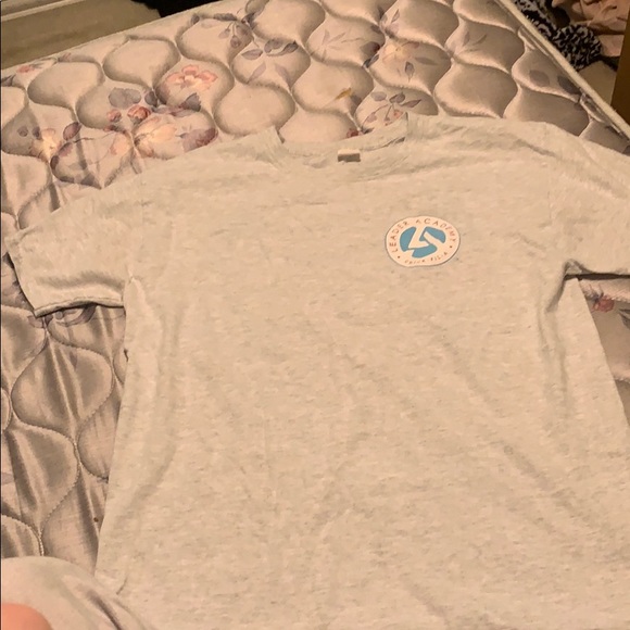 Hanes Tops - medium cream shirt